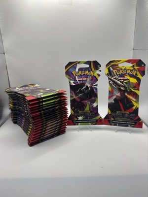 Pokémon TCG Mega Evolution Phantasmal Flames Pitch Black Sleeved Booster Pack