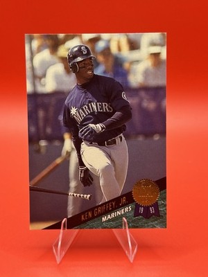 Leaf 1993 Ken Griffey Jr #319 Seattle Mariners Baseball MLB Card